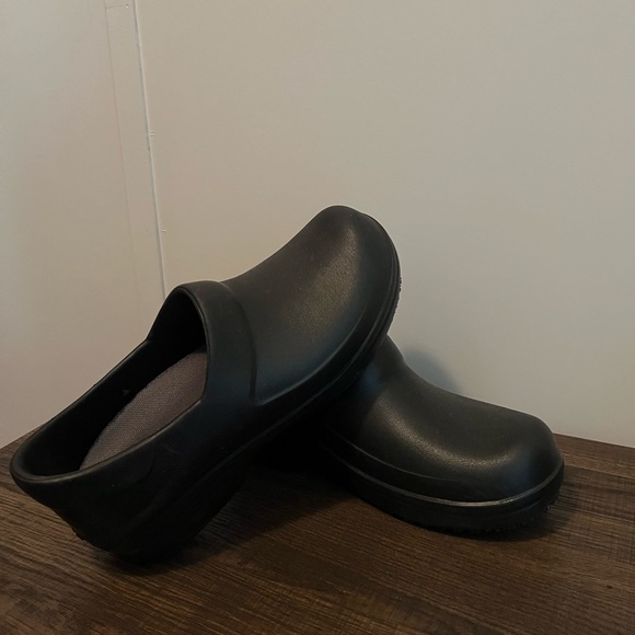 Crocs Neria Pro II Clog. Black. Size 6 - Picture 1 of 5